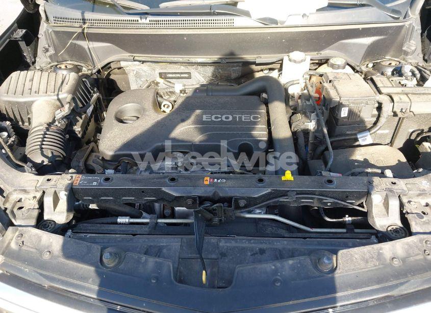 Photo 10 of 2022 Chevrolet Equinox FWD LT (VIN 3GNAXKEV0NL166990)