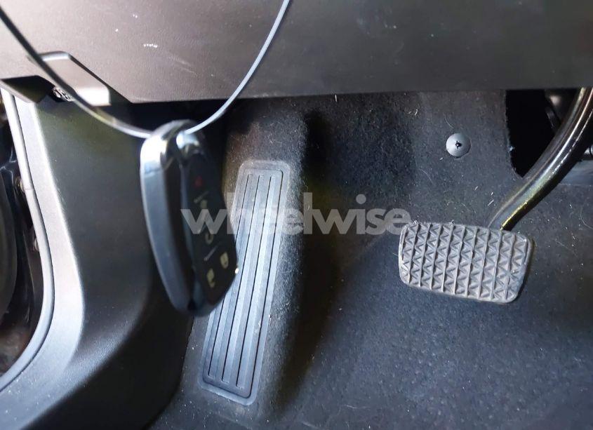 Photo 11 of 2022 Chevrolet Equinox FWD LT (VIN 3GNAXKEV0NL166990)