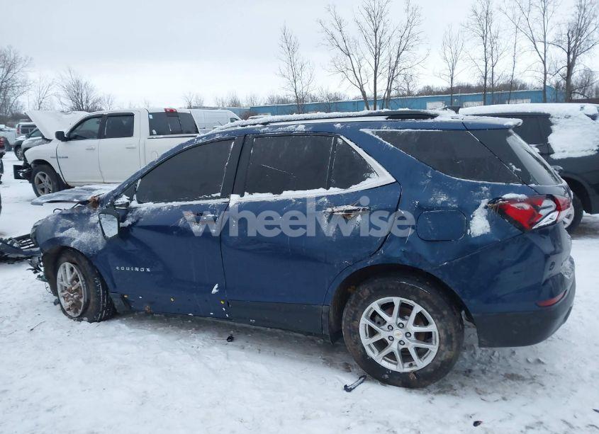 Photo 14 of 2022 Chevrolet Equinox FWD LT (VIN 3GNAXKEV0NL184647)