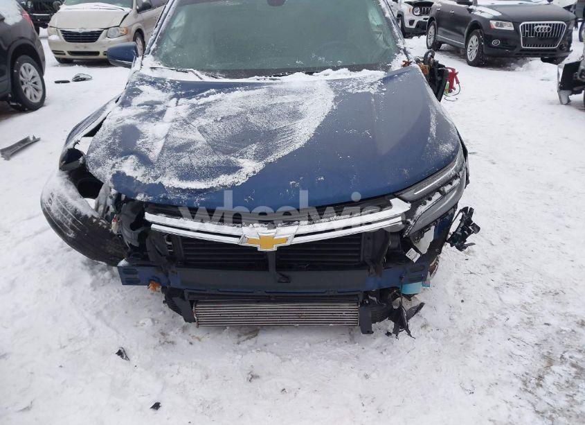 Photo 6 of 2022 Chevrolet Equinox FWD LT (VIN 3GNAXKEV0NL184647)