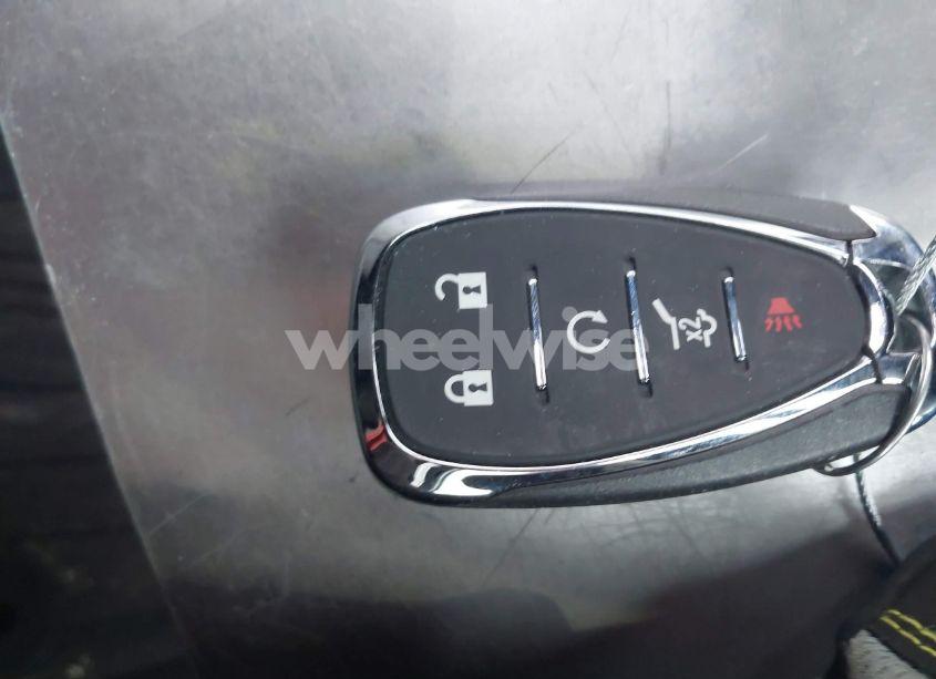 Photo 11 of 2022 Chevrolet Equinox FWD LT (VIN 3GNAXKEV0NL204833)