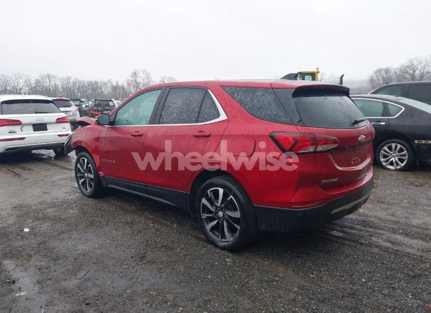 Photo 3 of 2022 Chevrolet Equinox FWD LT (VIN 3GNAXKEV0NL204833)