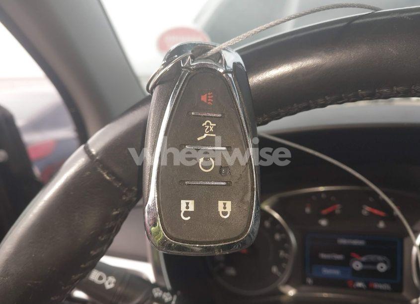 Photo 11 of 2022 Chevrolet Equinox FWD LT (VIN 3GNAXKEV0NL213774)