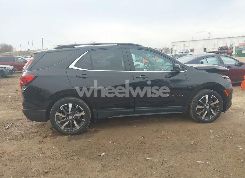 Photo 13 of 2022 Chevrolet Equinox FWD LT (VIN 3GNAXKEV0NL213774)