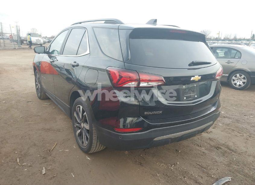 Photo 3 of 2022 Chevrolet Equinox FWD LT (VIN 3GNAXKEV0NL213774)