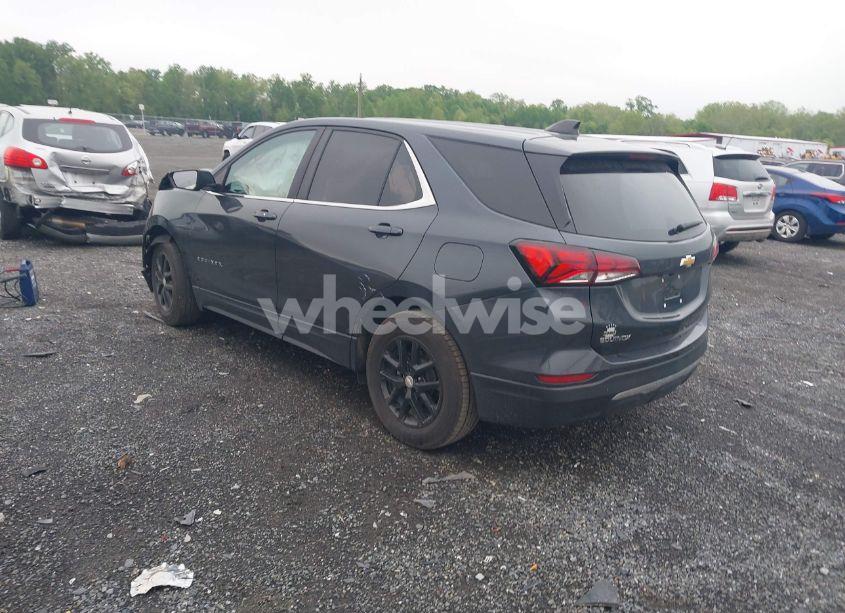 Photo 3 of 2022 Chevrolet Equinox FWD LT (VIN 3GNAXKEV0NS100297)