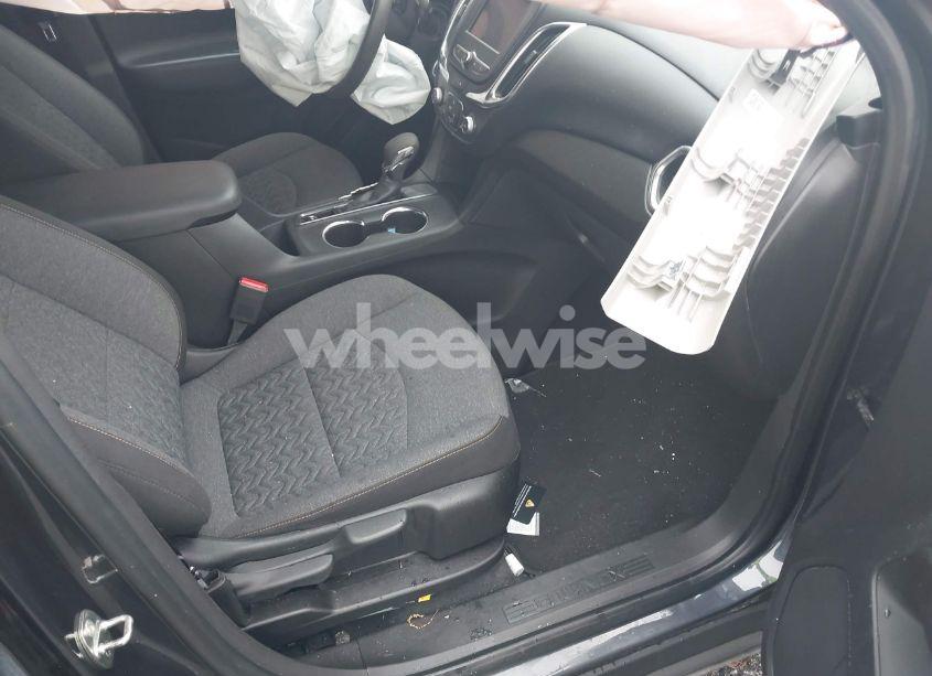 Photo 5 of 2022 Chevrolet Equinox FWD LT (VIN 3GNAXKEV0NS100297)