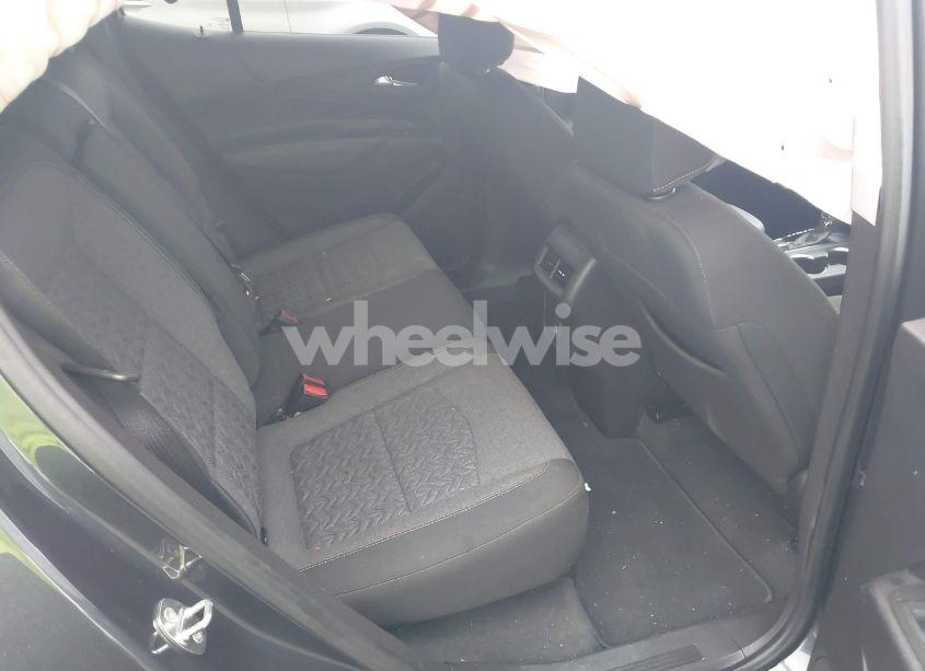 Photo 8 of 2022 Chevrolet Equinox FWD LT (VIN 3GNAXKEV0NS100297)