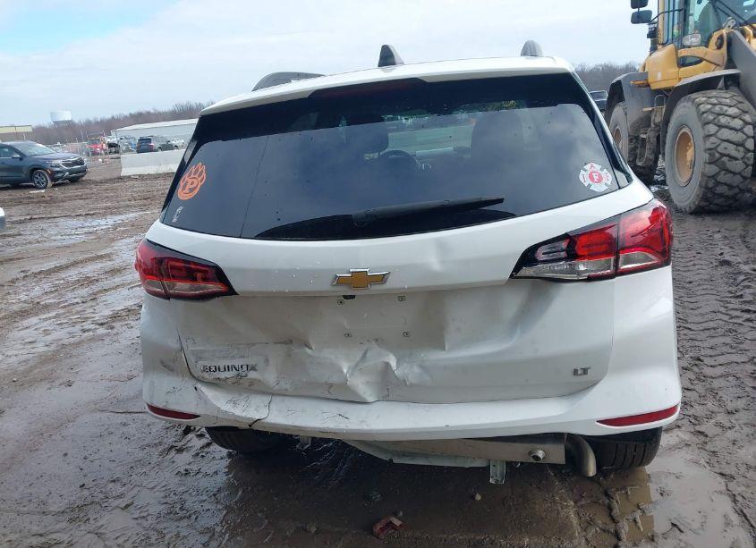 Photo 16 of 2022 Chevrolet Equinox FWD LT (VIN 3GNAXKEV0NS102499)