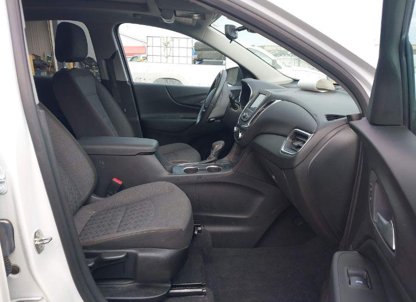 Photo 5 of 2022 Chevrolet Equinox FWD LT (VIN 3GNAXKEV0NS102499)