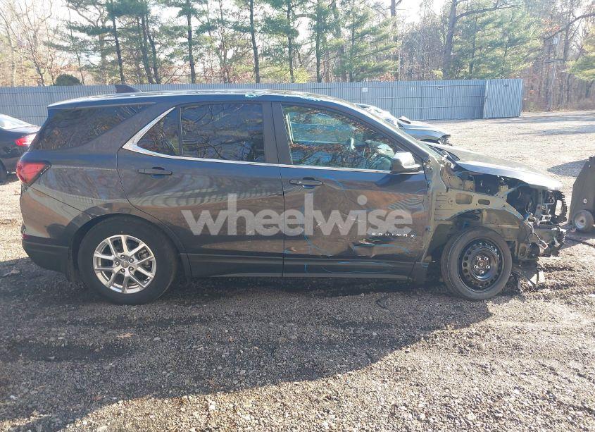 Photo 13 of 2022 Chevrolet Equinox FWD LT (VIN 3GNAXKEV0NS177414)