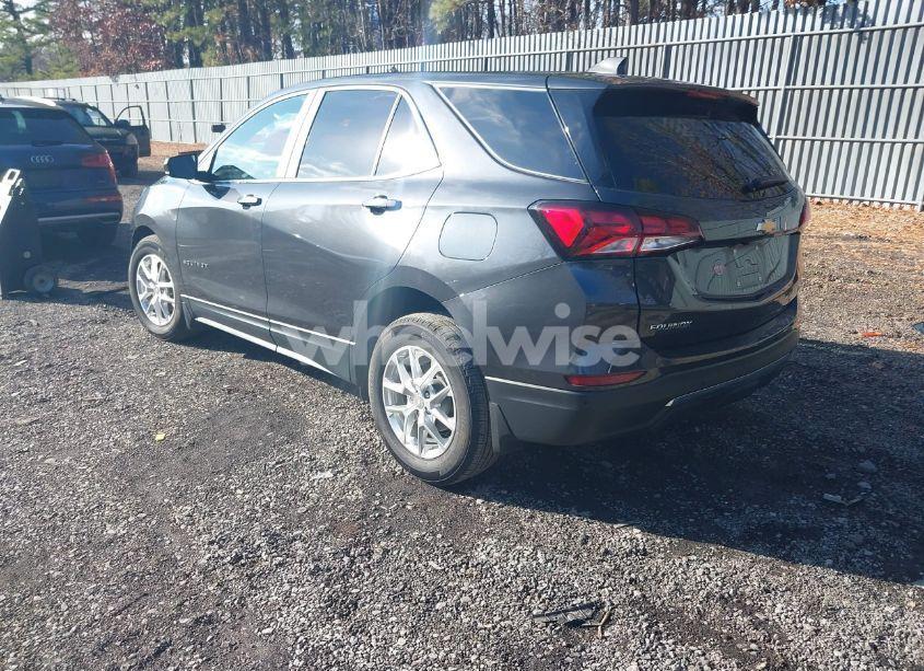 Photo 3 of 2022 Chevrolet Equinox FWD LT (VIN 3GNAXKEV0NS177414)