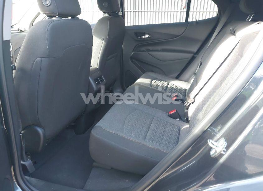 Photo 8 of 2022 Chevrolet Equinox FWD LT (VIN 3GNAXKEV0NS177414)