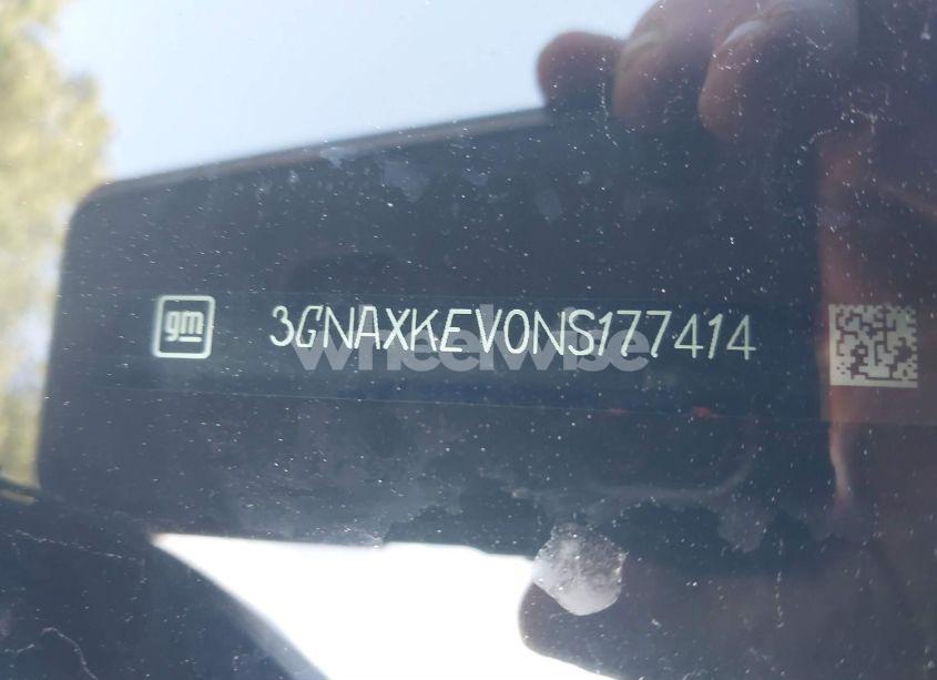 Photo 9 of 2022 Chevrolet Equinox FWD LT (VIN 3GNAXKEV0NS177414)