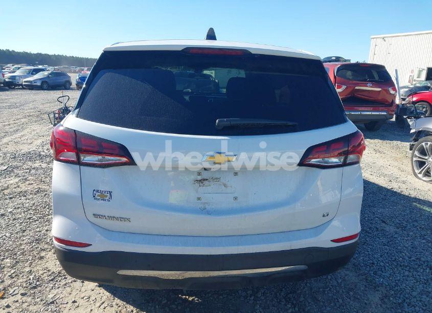 Photo 16 of 2022 Chevrolet Equinox FWD LT (VIN 3GNAXKEV0NS204952)