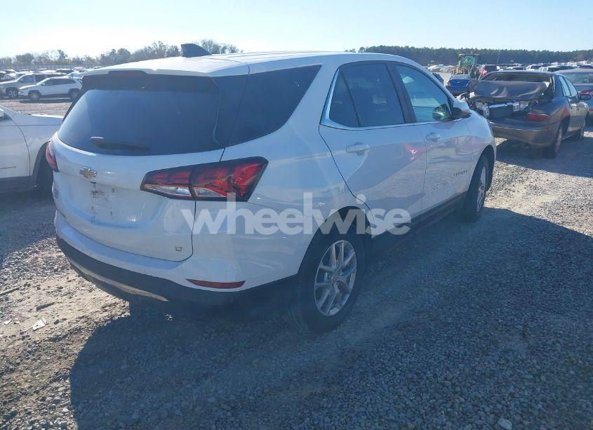 Photo 4 of 2022 Chevrolet Equinox FWD LT (VIN 3GNAXKEV0NS204952)