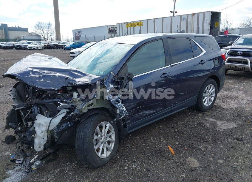 Photo 2 of 2019 Chevrolet Equinox LT (VIN 3GNAXKEV1KL243054)