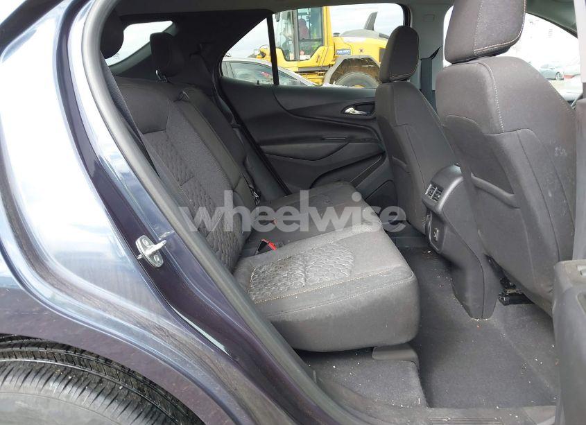 Photo 8 of 2019 Chevrolet Equinox LT (VIN 3GNAXKEV1KL243054)