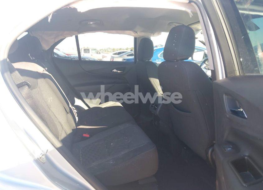 Photo 8 of 2019 Chevrolet Equinox LT (VIN 3GNAXKEV1KS513339)