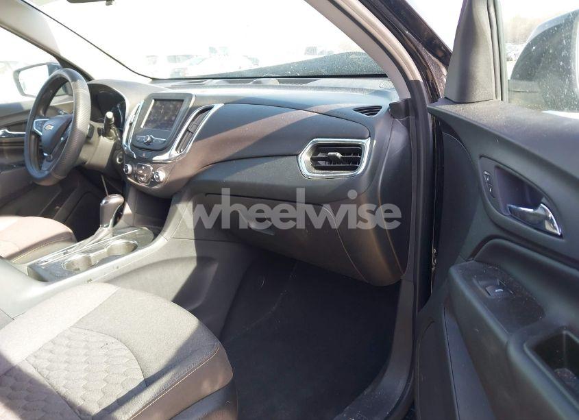 Photo 5 of 2020 Chevrolet Equinox FWD LT 1.5L TURBO (VIN 3GNAXKEV1LL341115)