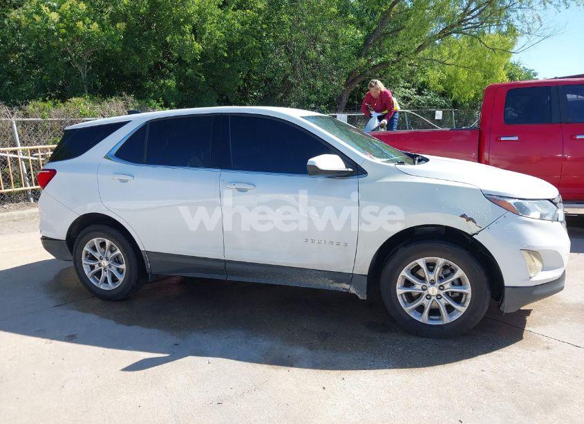 Photo 13 of 2020 Chevrolet Equinox FWD LT 1.5L TURBO (VIN 3GNAXKEV1LS509373)