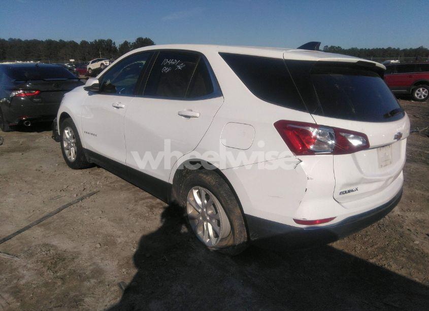 Photo 3 of 2021 Chevrolet Equinox FWD LT (VIN 3GNAXKEV1MS129273)