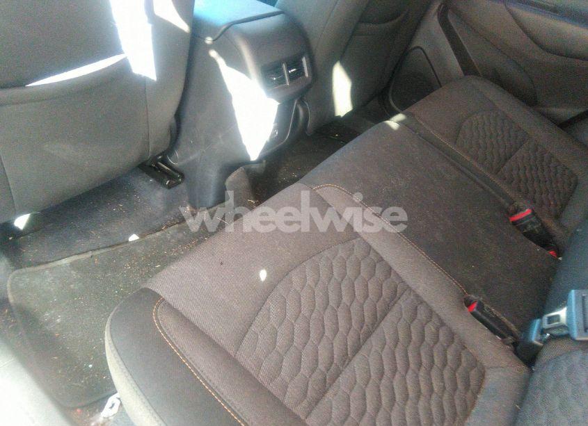 Photo 8 of 2021 Chevrolet Equinox FWD LT (VIN 3GNAXKEV1MS129273)