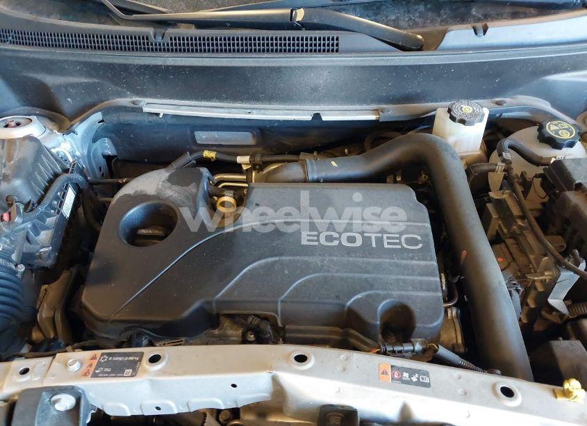 Photo 10 of 2021 Chevrolet Equinox FWD LT (VIN 3GNAXKEV1MS150320)