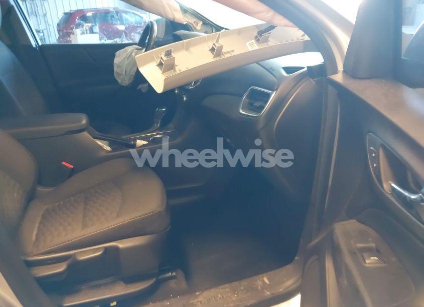 Photo 5 of 2021 Chevrolet Equinox FWD LT (VIN 3GNAXKEV1MS150320)