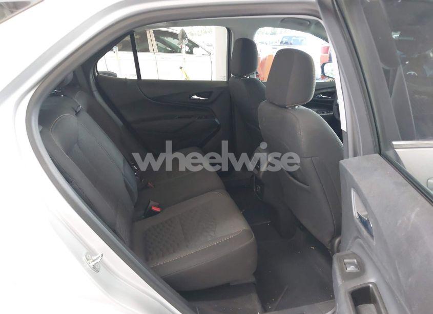 Photo 8 of 2021 Chevrolet Equinox FWD LT (VIN 3GNAXKEV1MS158210)