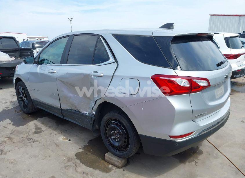 Photo 6 of 2021 Chevrolet Equinox FWD LT (VIN 3GNAXKEV1MS181857)