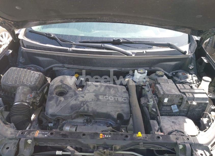 Photo 10 of 2022 Chevrolet Equinox FWD LT (VIN 3GNAXKEV1NL123095)