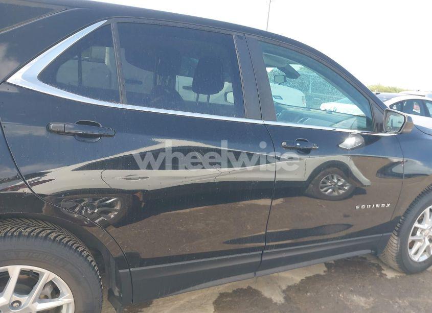 Photo 13 of 2022 Chevrolet Equinox FWD LT (VIN 3GNAXKEV1NL123095)