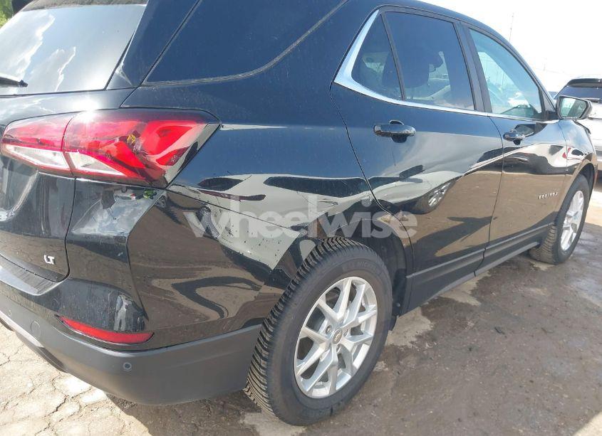 Photo 6 of 2022 Chevrolet Equinox FWD LT (VIN 3GNAXKEV1NL123095)