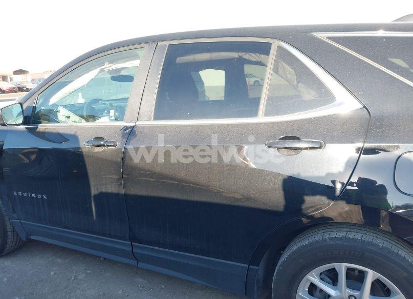 Photo 15 of 2022 Chevrolet Equinox FWD LT (VIN 3GNAXKEV1NL127986)