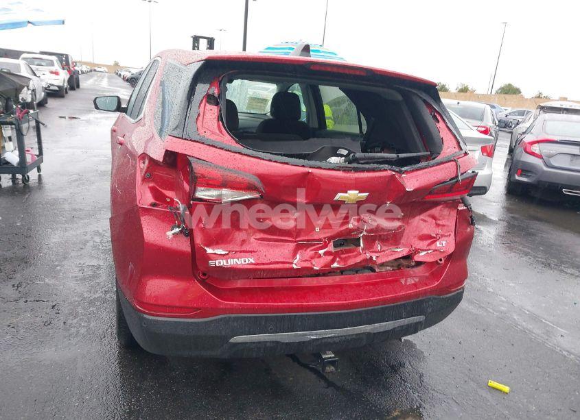 Photo 6 of 2022 Chevrolet Equinox FWD LT (VIN 3GNAXKEV1NL183605)