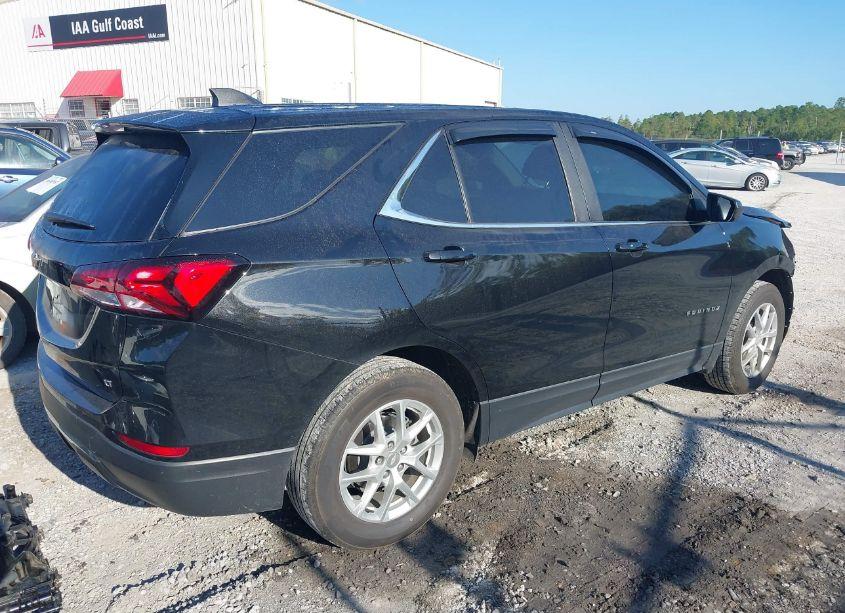 Photo 4 of 2022 Chevrolet Equinox FWD LT (VIN 3GNAXKEV1NL193227)