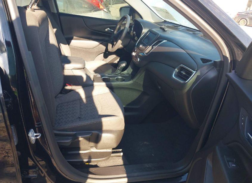 Photo 5 of 2022 Chevrolet Equinox FWD LT (VIN 3GNAXKEV1NL193227)
