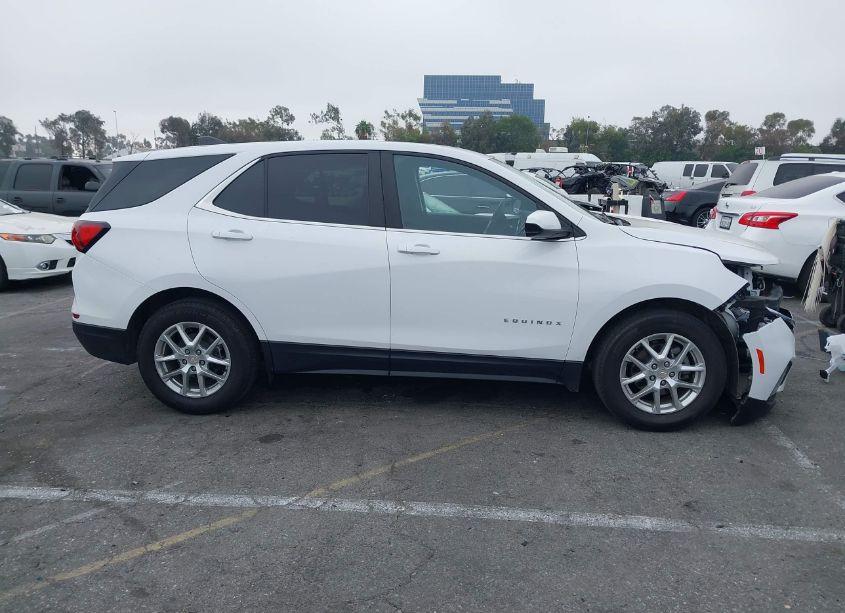 Photo 14 of 2022 Chevrolet Equinox FWD LT (VIN 3GNAXKEV1NL245147)