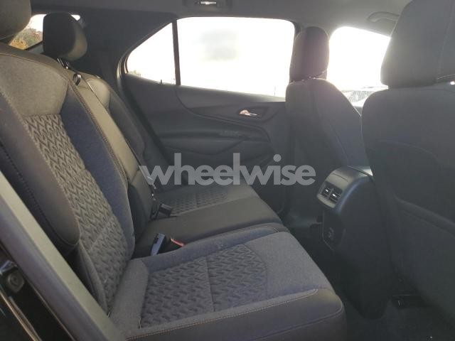 Photo 10 of 2022 CHEVROLET EQUINOX LT (VIN 3GNAXKEV1NL272381)