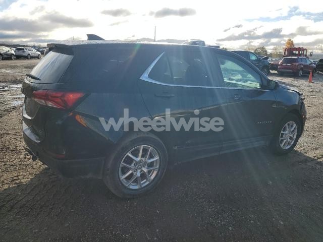 Photo 2 of 2022 CHEVROLET EQUINOX LT (VIN 3GNAXKEV1NL272381)