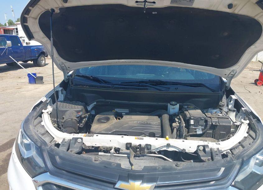 Photo 10 of 2019 Chevrolet Equinox LT (VIN 3GNAXKEV2KL196780)