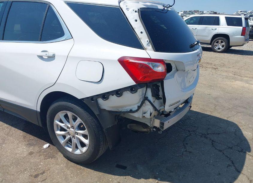 Photo 18 of 2019 Chevrolet Equinox LT (VIN 3GNAXKEV2KL196780)