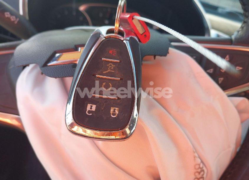 Photo 11 of 2019 Chevrolet Equinox LT (VIN 3GNAXKEV2KL200617)