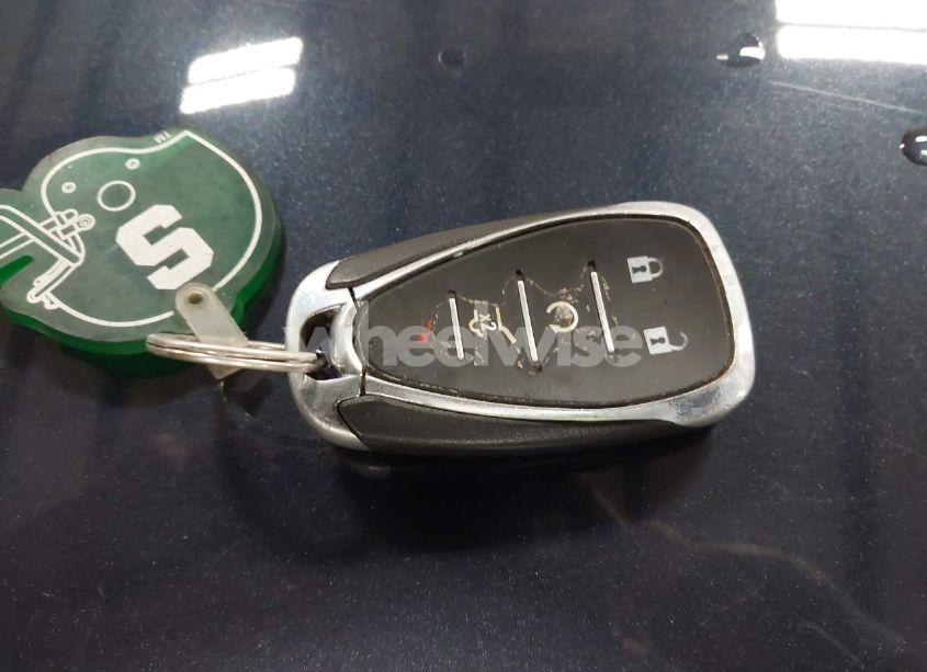 Photo 11 of 2019 Chevrolet Equinox LT (VIN 3GNAXKEV2KL310860)