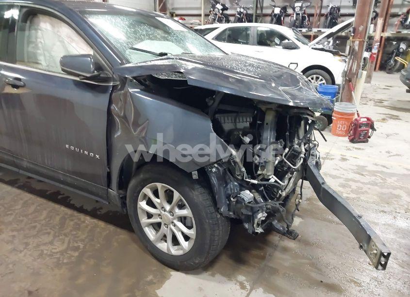 Photo 21 of 2019 Chevrolet Equinox LT (VIN 3GNAXKEV2KL310860)