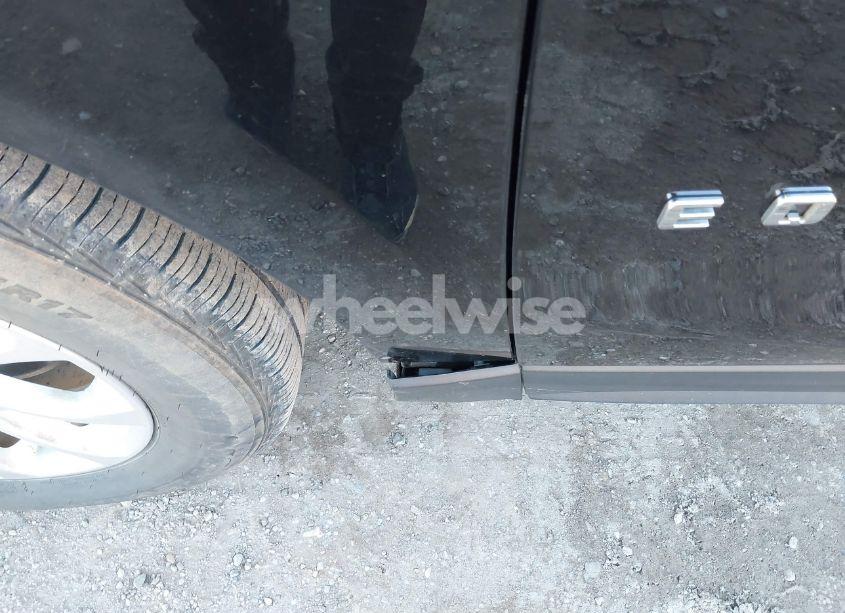 Photo 6 of 2019 Chevrolet Equinox LT (VIN 3GNAXKEV2KL362652)