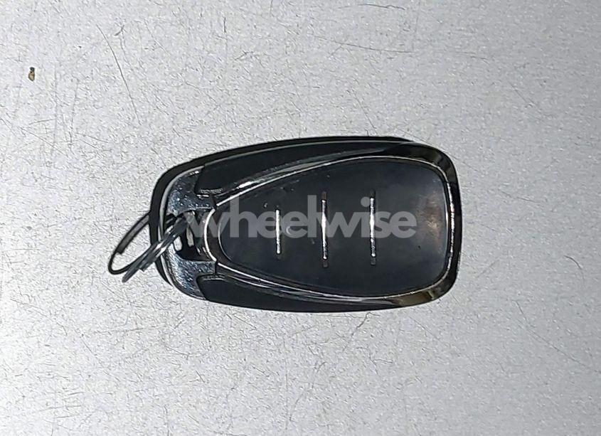 Photo 11 of 2019 Chevrolet Equinox LT (VIN 3GNAXKEV2KS591208)