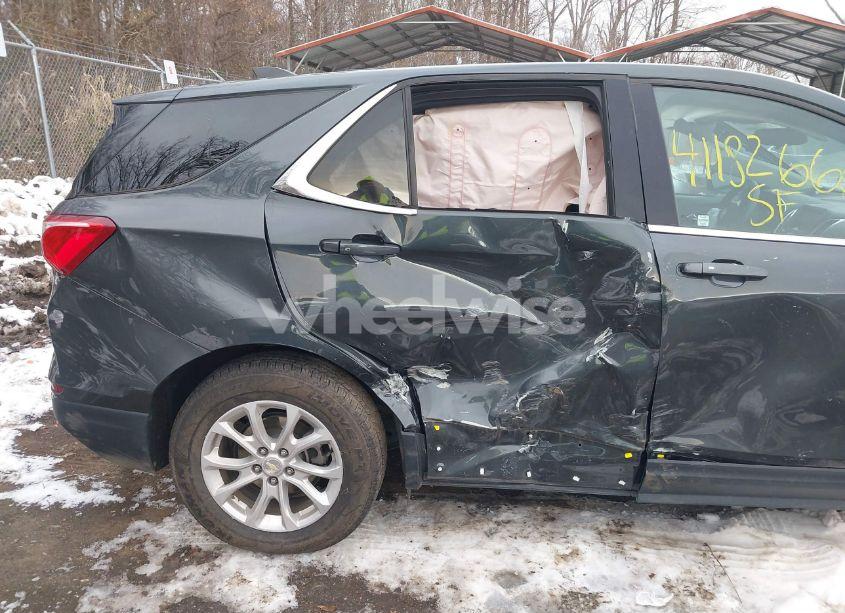 Photo 6 of 2019 Chevrolet Equinox LT (VIN 3GNAXKEV2KS630945)