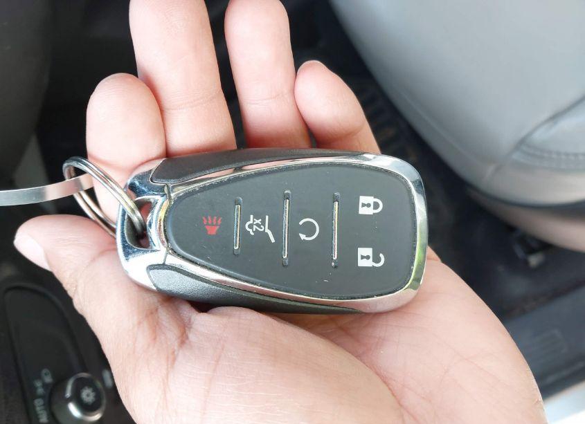 Photo 11 of 2019 Chevrolet Equinox LT (VIN 3GNAXKEV2KS634414)